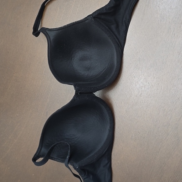 VICTORIA'S SECRET Black Bra with Beige Lace Accents 32DDD Body By Victoria Lined - Picture 3 of 4